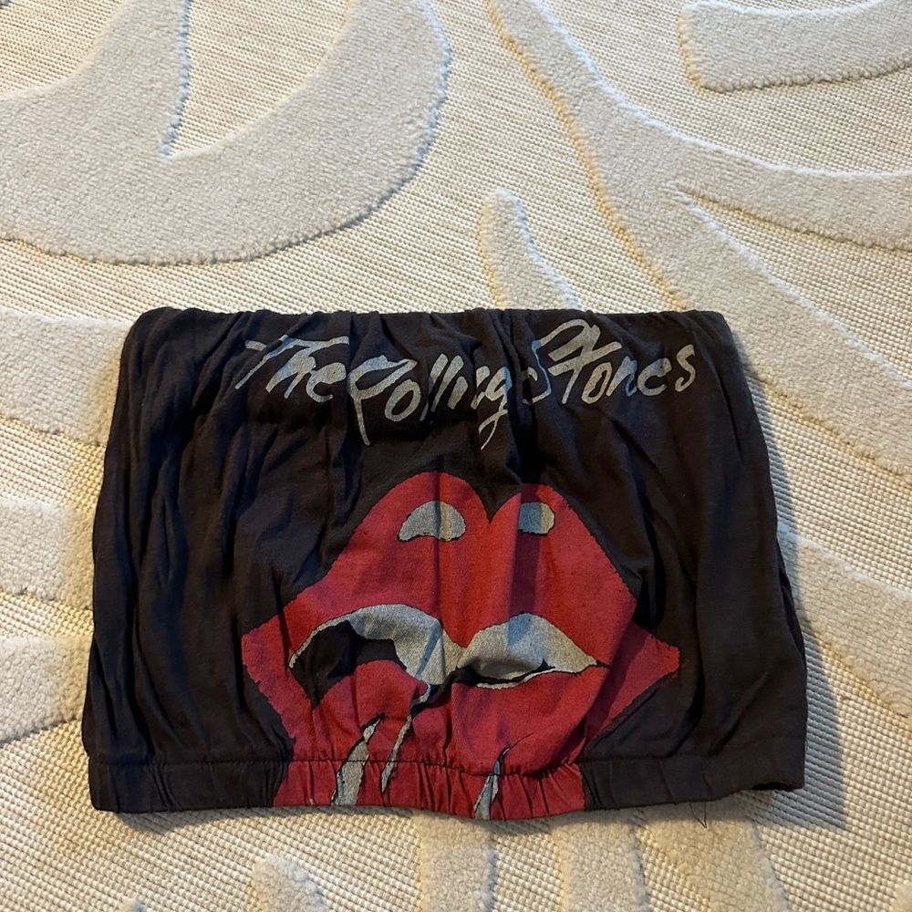 Selling these two Rolling Stones tops
